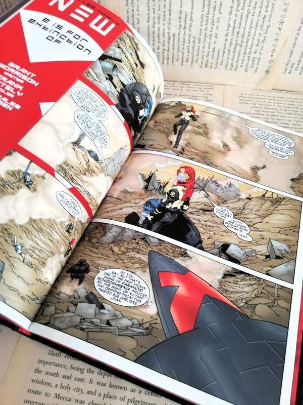 New X-Men Vol. 1: E is for Extinction (Marvel Ultimate Graphic Novel Collection #23)