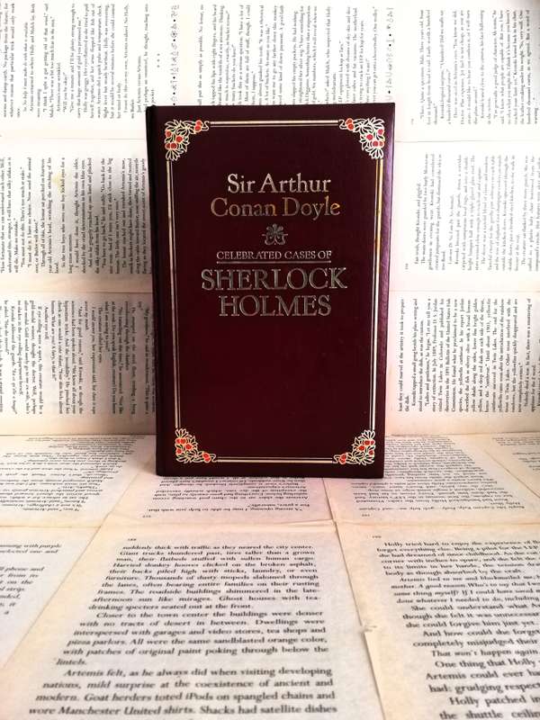 Sherlock Holmes: The Celebrated Cases by  Sir Arthur Conan Doyle [Octopus Books Limited] [READ DESCR