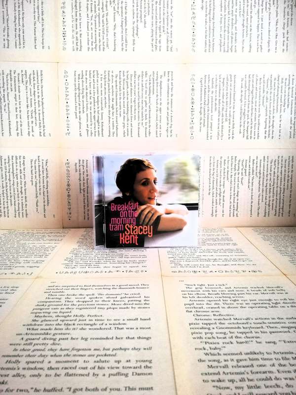 Breakfast on the Morning Tram by Stacey Kent [CD]