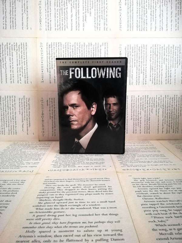 The Following Season 1 [DVD]
