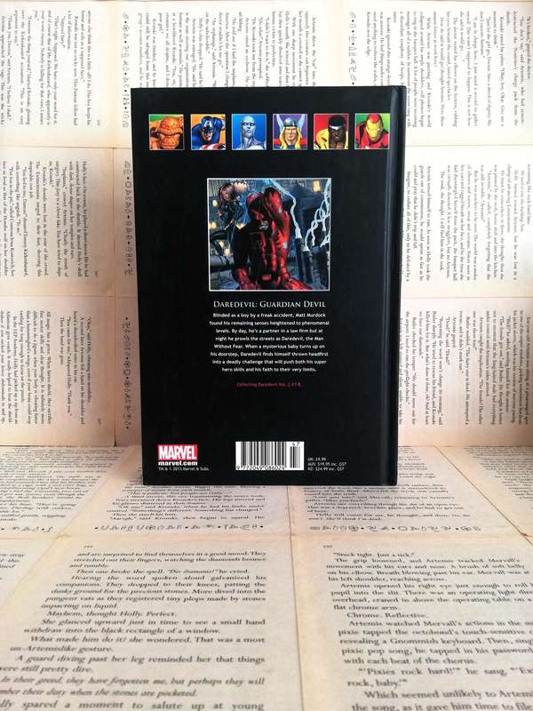 Daredevil: Guardian Devil (Marvel Ultimate Graphic Novel Collection #17) [Graphic Novel]