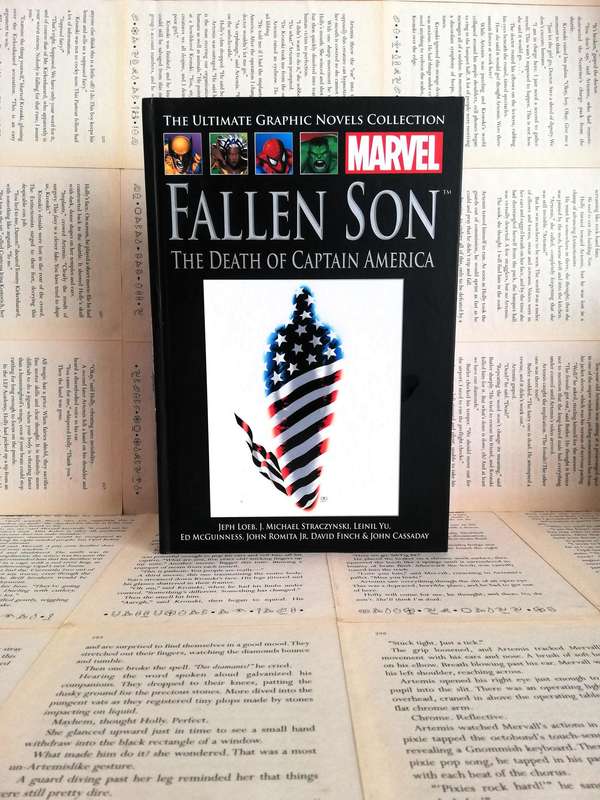 Fallen Son: The Death of Captain America (Marvel Ultimate Graphic Novel Collection #51)