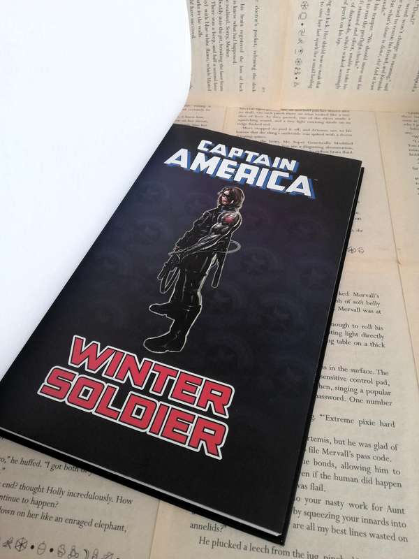 Captain America: Winter Soldier (Marvel Ultimate Graphic Novel Collection #44) [Graphic Novel]