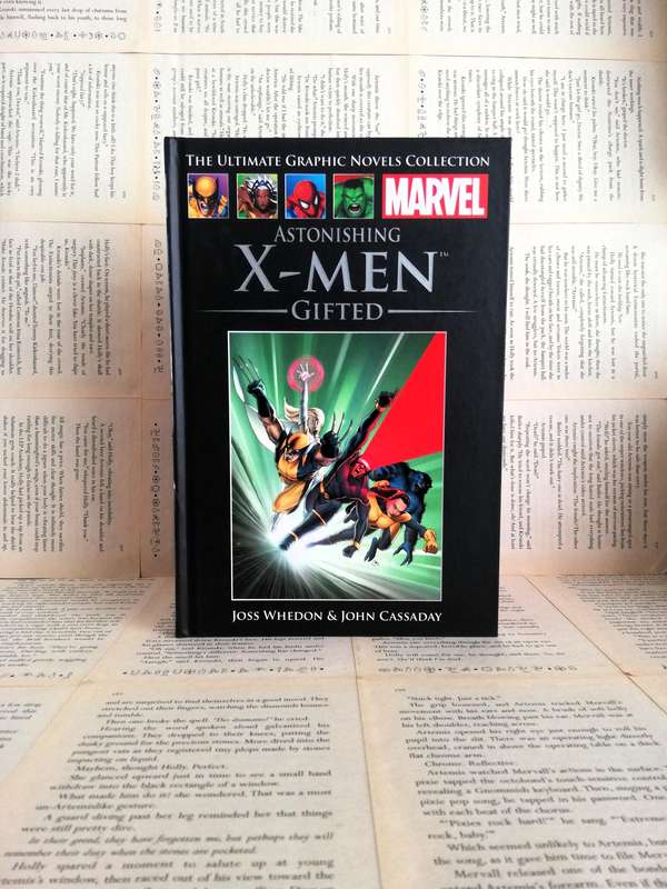 Astonishing X-men: Gifted (Marvel Ultimate Graphic Novel Collection #36) [Graphic Novel]