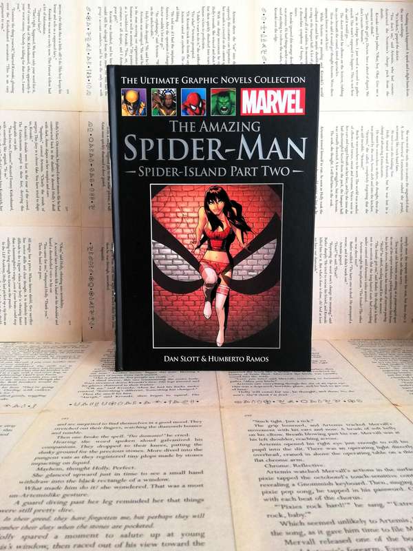 The Amazing Spider-Man: Spider-Island Part Two (Marvel Ultimate Graphic Novel Collection #77)