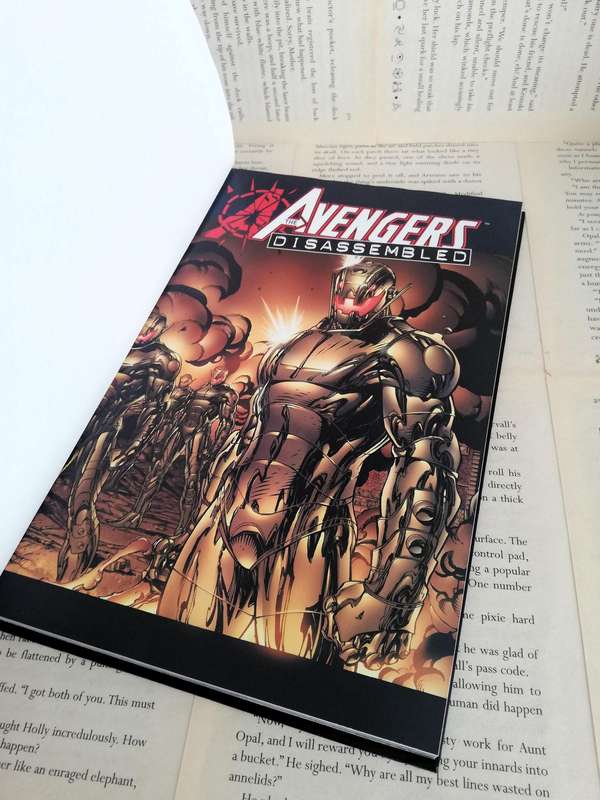 Avengers: Disassembled (Marvel Ultimate Graphic Novel Collection #34) [Graphic Novel]