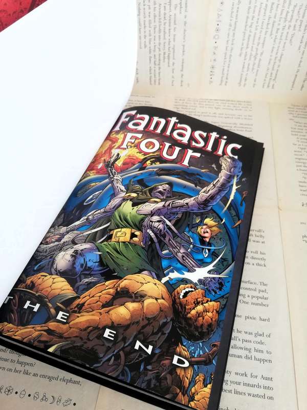 Fantastic Four: The End (Marvel Ultimate Graphic Novel Collection #47) [Graphic Novel]