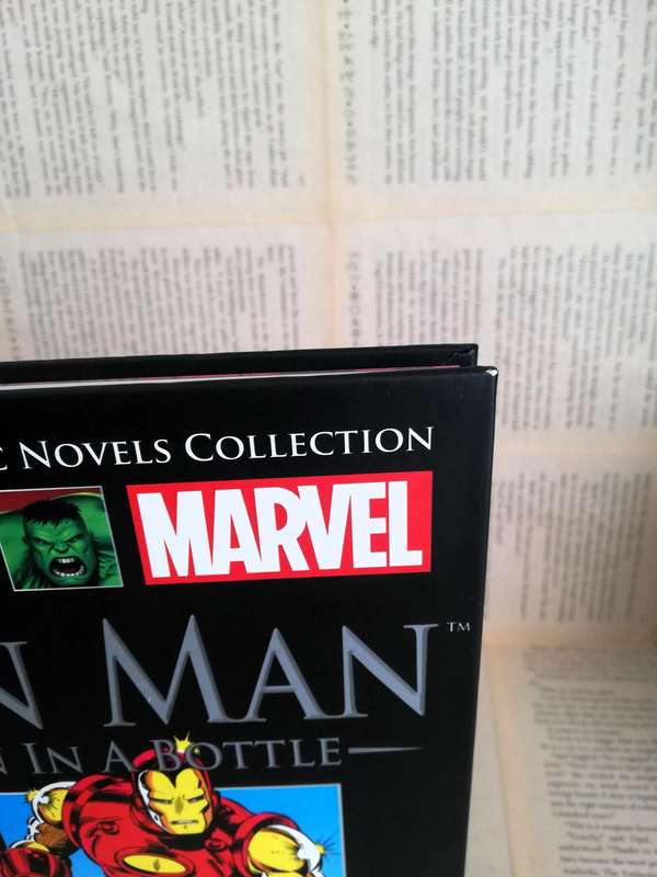 Iron Man: Demon in a Bottle (Marvel Ultimate Graphic Novel Collection #1) [Graphic Novel]