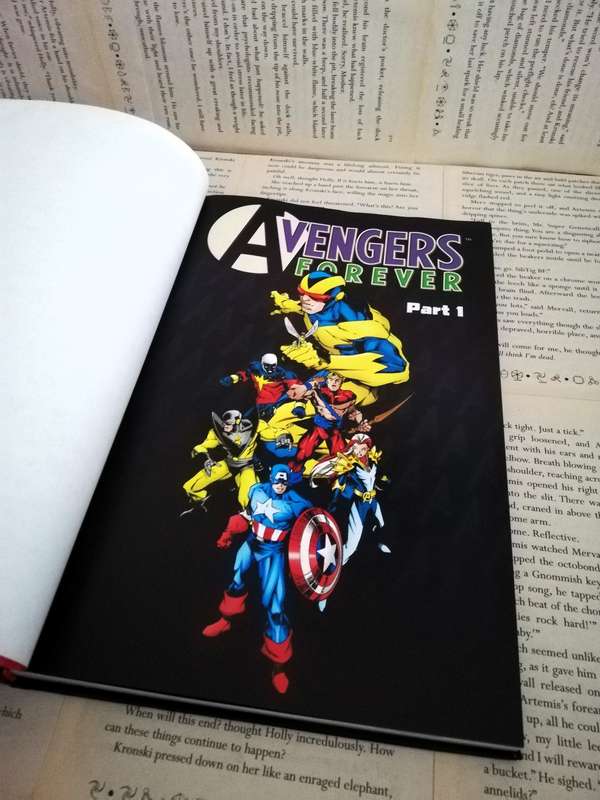 Avengers: Forever Part 1 (Ultimate Marvel Graphic Novel Collection #14)