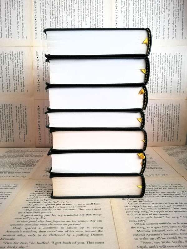 The Centennial Edition Of The Complete Works Of Charles Dickens x 7 Books