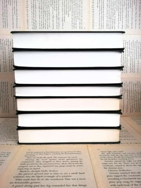 The Centennial Edition Of The Complete Works Of Charles Dickens x 7 Books