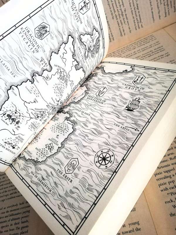 The Priory Of The Orange Tree by Samantha Shannon