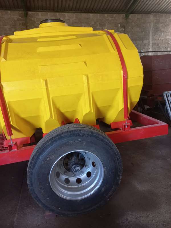 Waterkar 5000liter  3.8m lank x 2170 breed   water tanker trailer