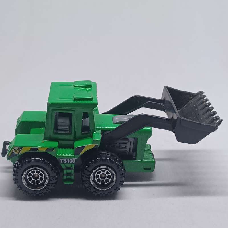 Vintage Matchbox Green Tractor Shovel No. 29 ~ 1976 Mattel