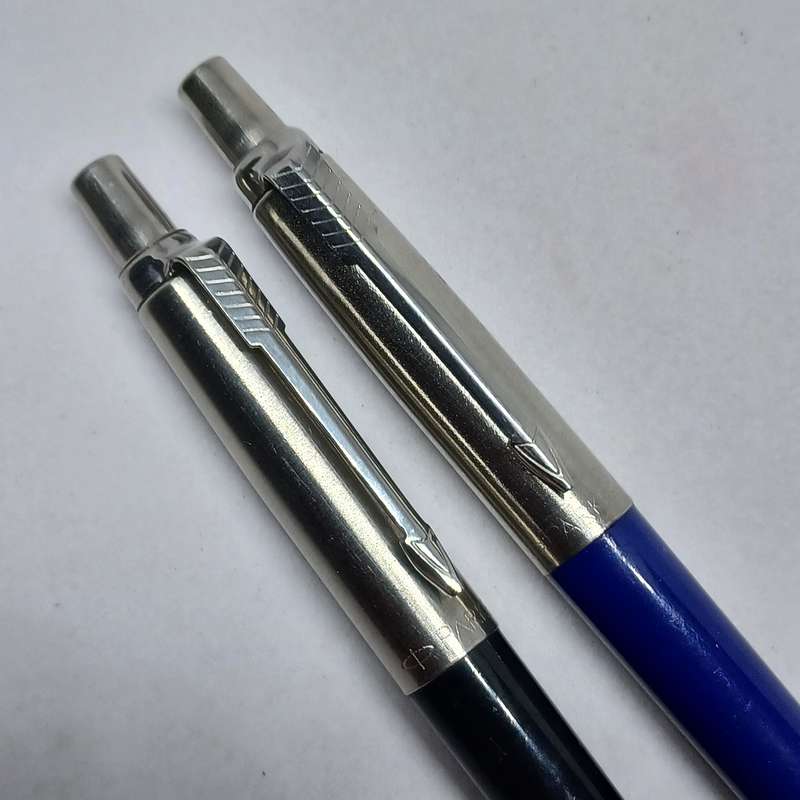 2003 PARKER JOTTER BLUE CHROME AND BLACK CHROME TRIM BALLPOINT PEN-FRANCE-BLUE INK.