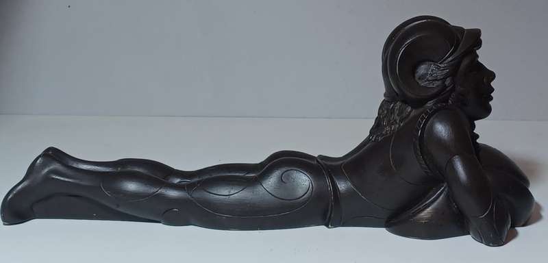 Vintage Fantasy Resin Figurine (33cm x 12.5cm)