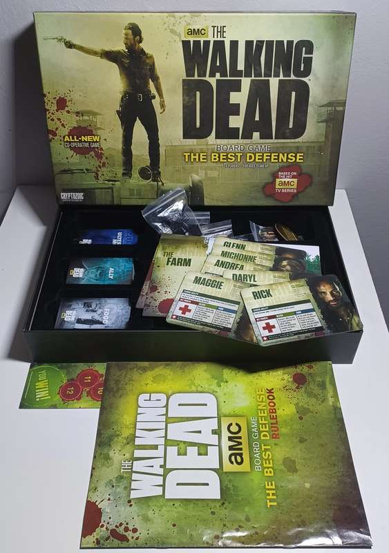 The Walking Dead The Best Defense Board Game AMC Series Cryptozoic  COMPLETE