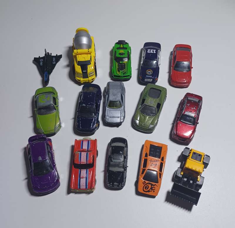 15 various die cast car bundle