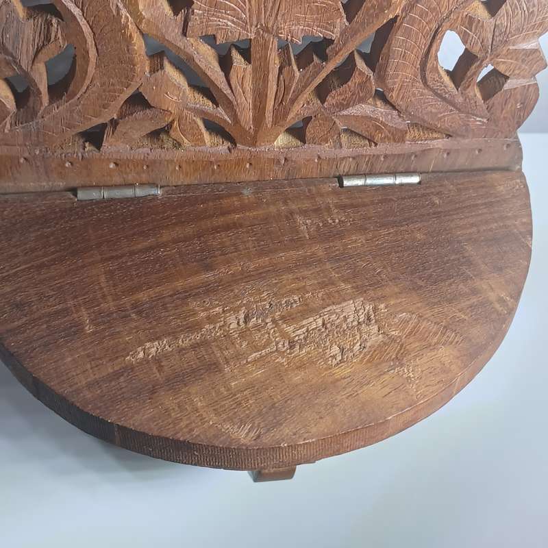 Vintage Carved Wooden Leaf Lattice Folding Display Shelf - (21cm x 13.7cm)