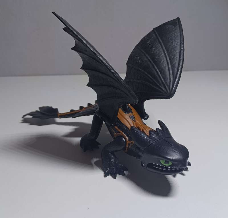 Dreamworks How to Train Your Dragon Hidden World Action Figure Toothless