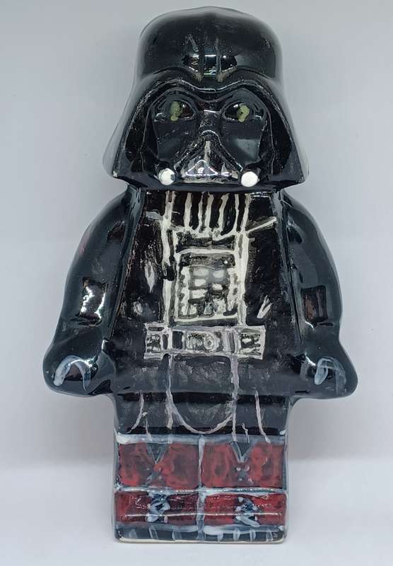 Star Wars Darth Vader ceramic hand painted figure(19.5cm x 11.5cm x 9cm)