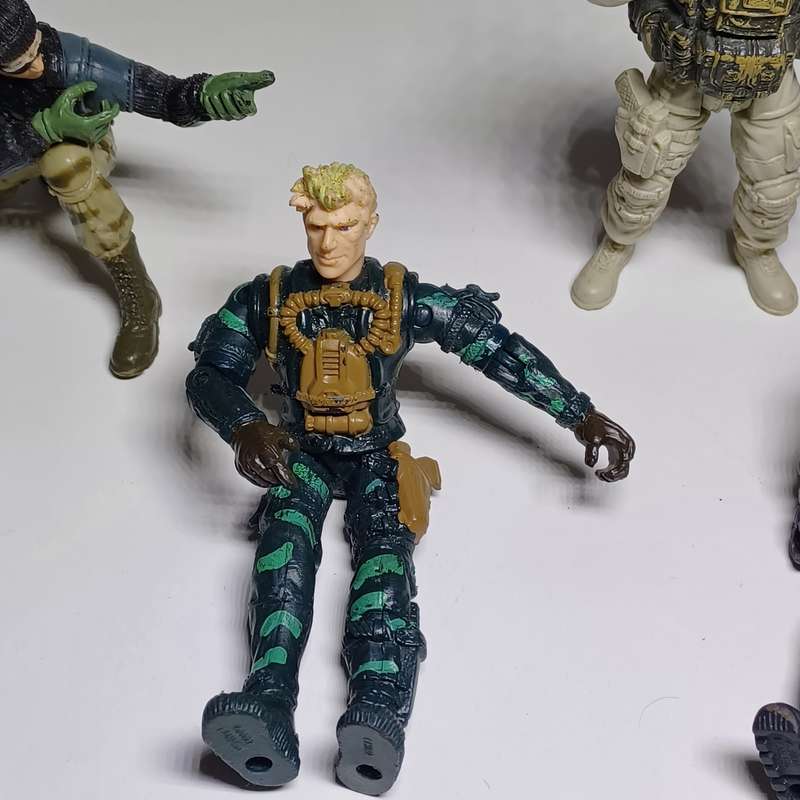 Lanard The Corps and CHAP MEI DELTA FORCE toy figures