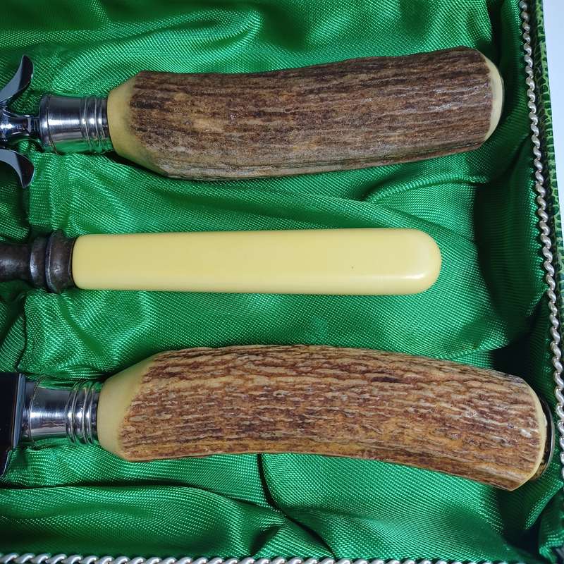 Vintage DREIZACK SOLINGEN GERMANY ROSTFREI Stag Handle Carving Set With Box