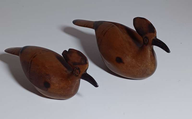 2 x Hand Carved Wooden bird figures (1 - 15cm x 5cmx 6cm) (2 - 17.5cm x 8cm x 6cm)