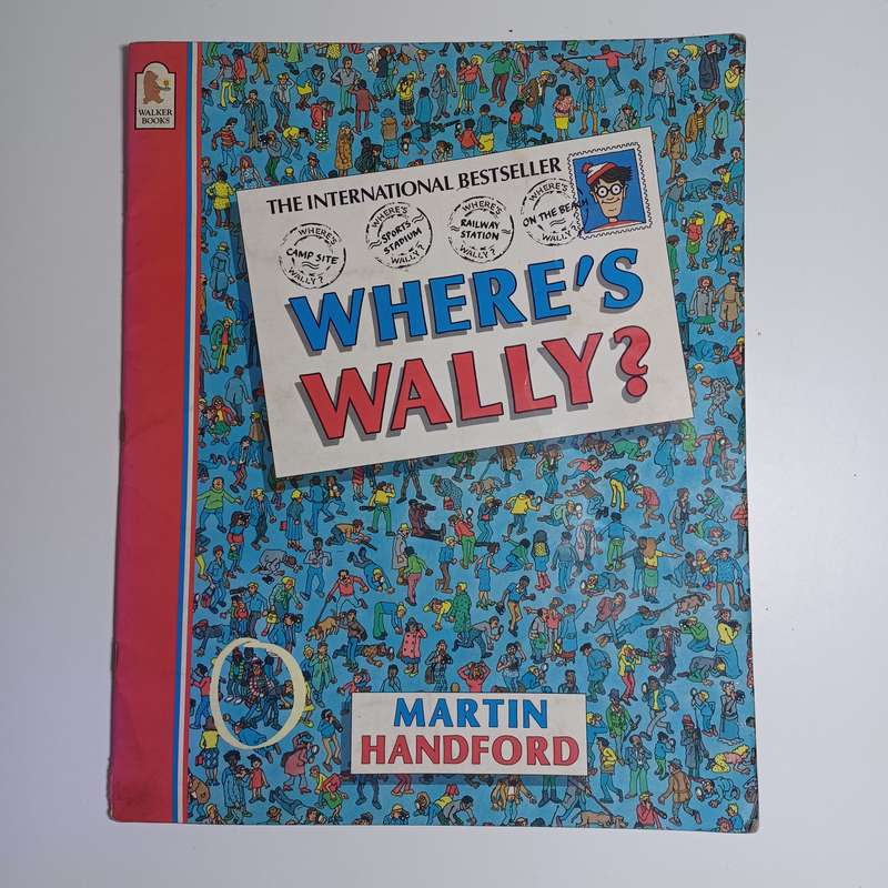 Vintage 1988 Where's Wally Book