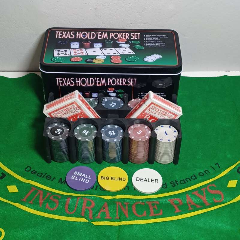 Texas Holdem Poker Game Set - 200 Piece Chips