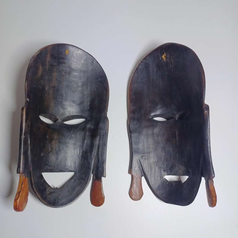 2 Hand Carve Wooden Vintage Tribal Masks from Kenya (20,5cm x 10cm)