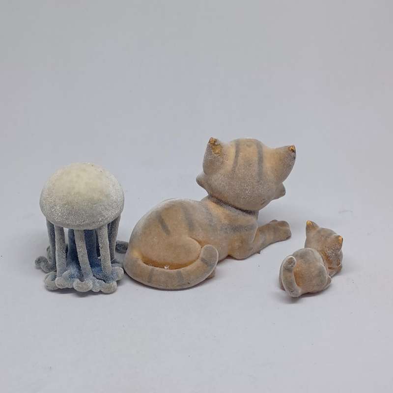 Collectable Flocked Kitty/Animal in my pocket toys
