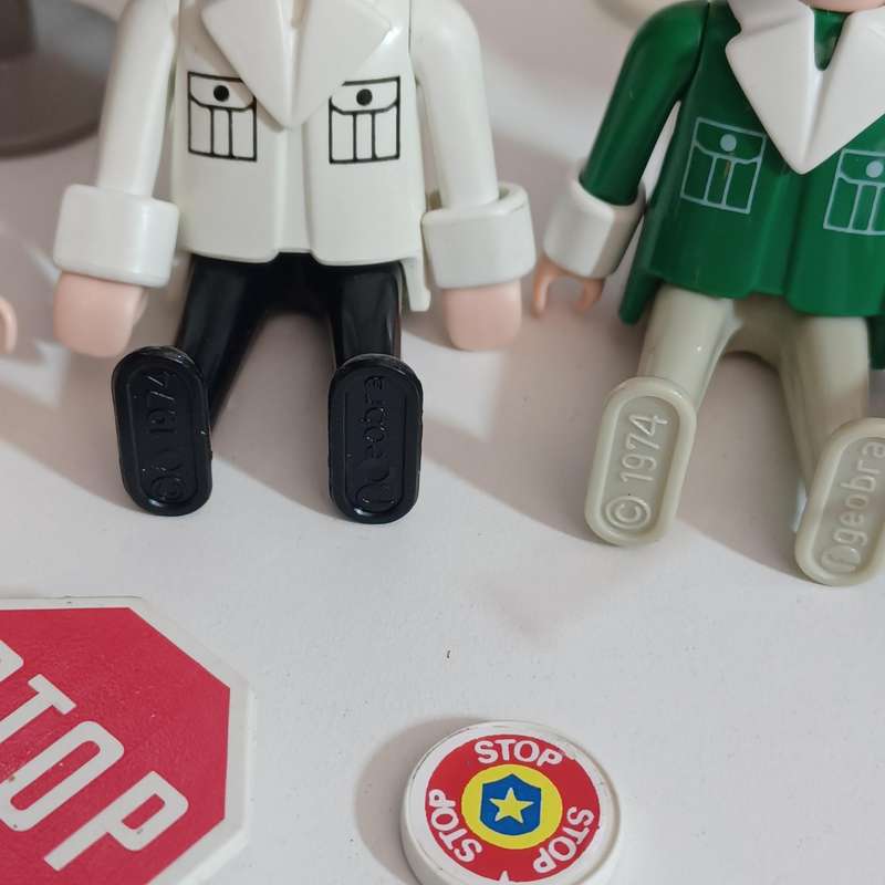 Vintage Playmobil 3489 City Parking / Traffic Police