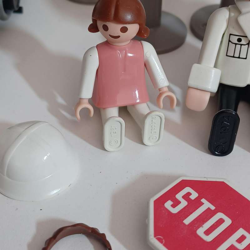 Vintage Playmobil 3489 City Parking / Traffic Police