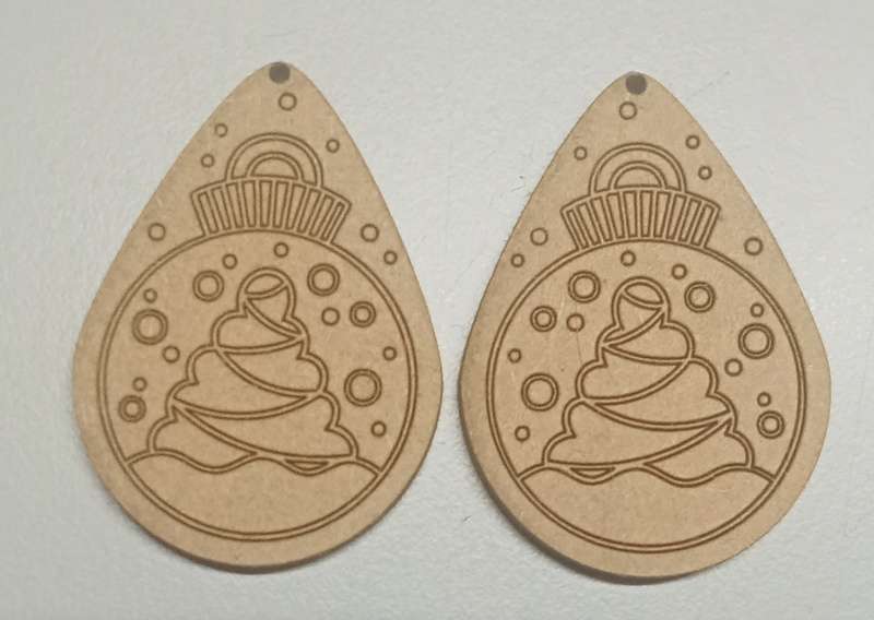 Teardrop shaped, engraved christmas themed earring blanks (pair)