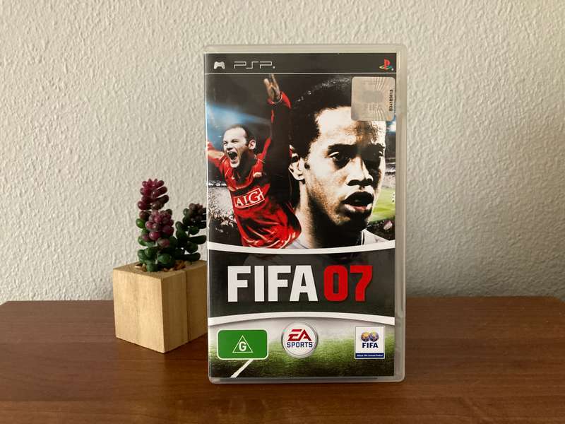 FIFA 07 - PlayStation Portable (PSP) - Black Label - PAL - CIB