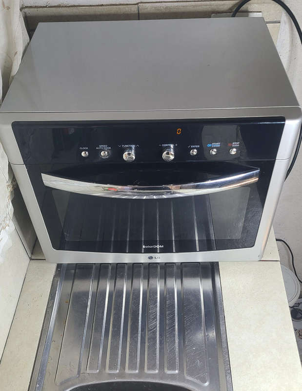 38L LG solardom microwave oven