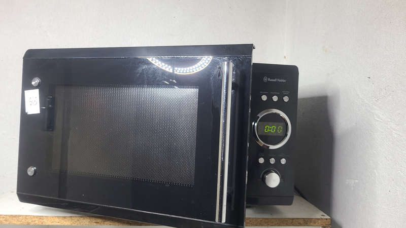 30L Russell Hobbs microwave oven