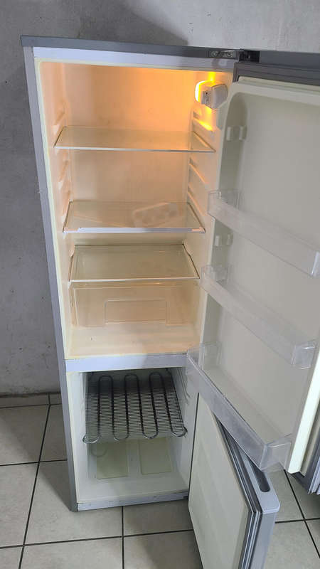 KIC upright fridge 239Litres