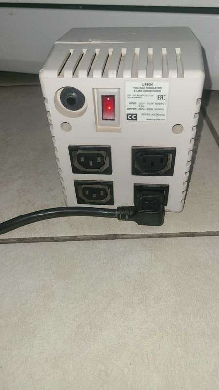 Tripp Lite LR604 power regulator