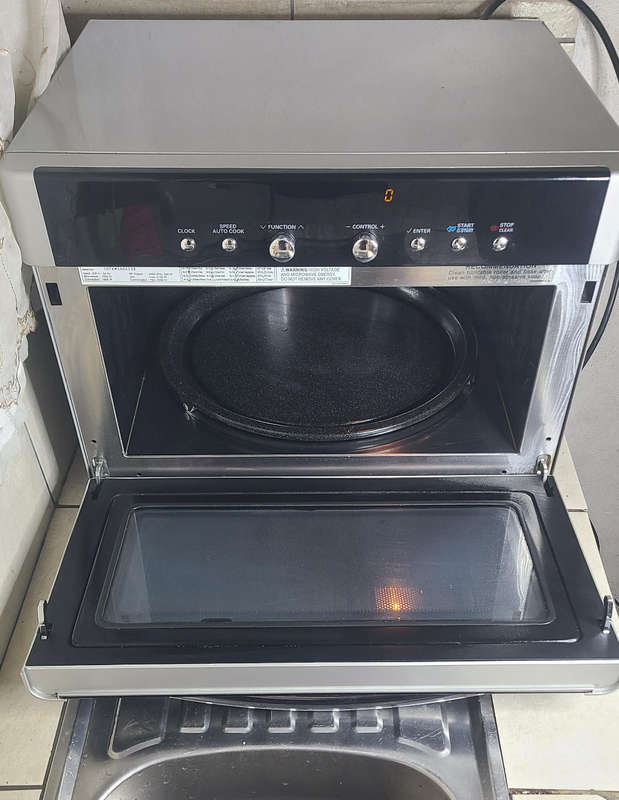 LG solardom microwave oven