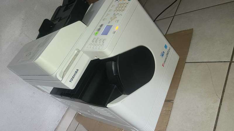 Toshiba e-Studio 2802AF Copier / Printer