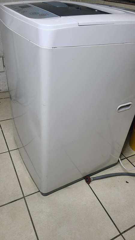 8.2kg LG turbo drum top loader washing machine