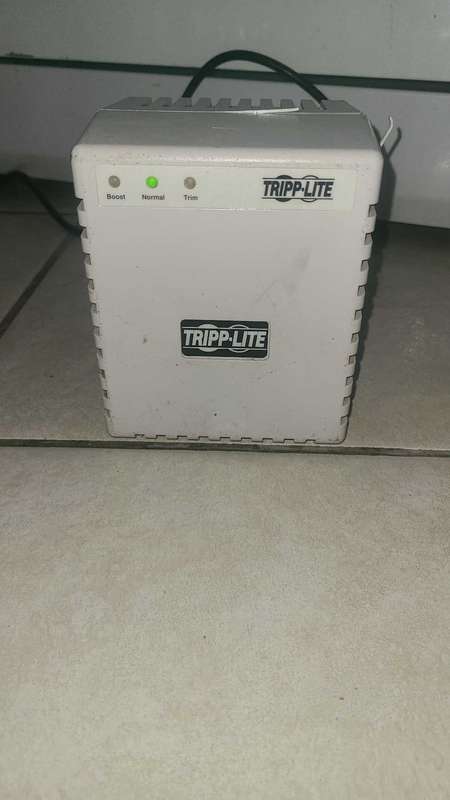 Tripp Lite LR604 power regulator
