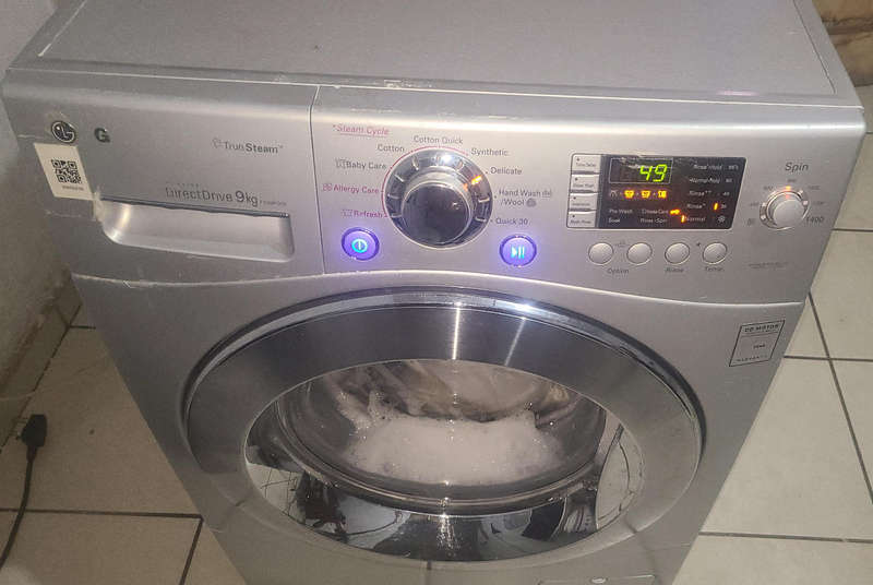 9kg inverter LG front loader direct drive washing machine