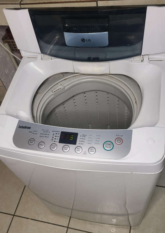 8.2kg LG turbo drum top loader washing machine