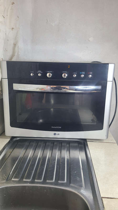 38L LG solardom microwave oven