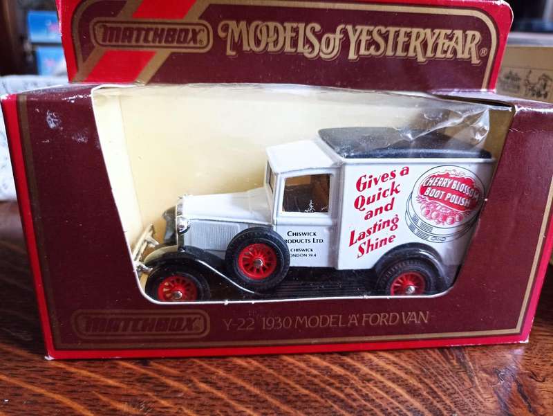 Models of Yesteryear Y-22 1930 Model A Ford