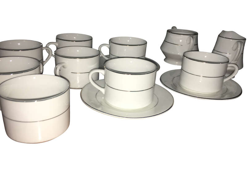 Tienshan Classic Gold Series Tea & Serve-ware Set in Pristine Condition