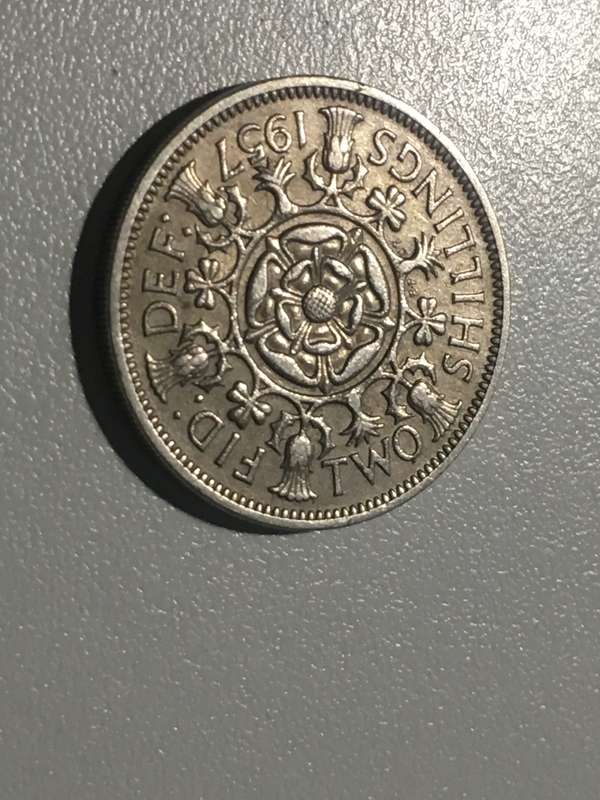 Two Shillings (Elizabeth II 1st Portrait) Great Britain, 1957 - Gem